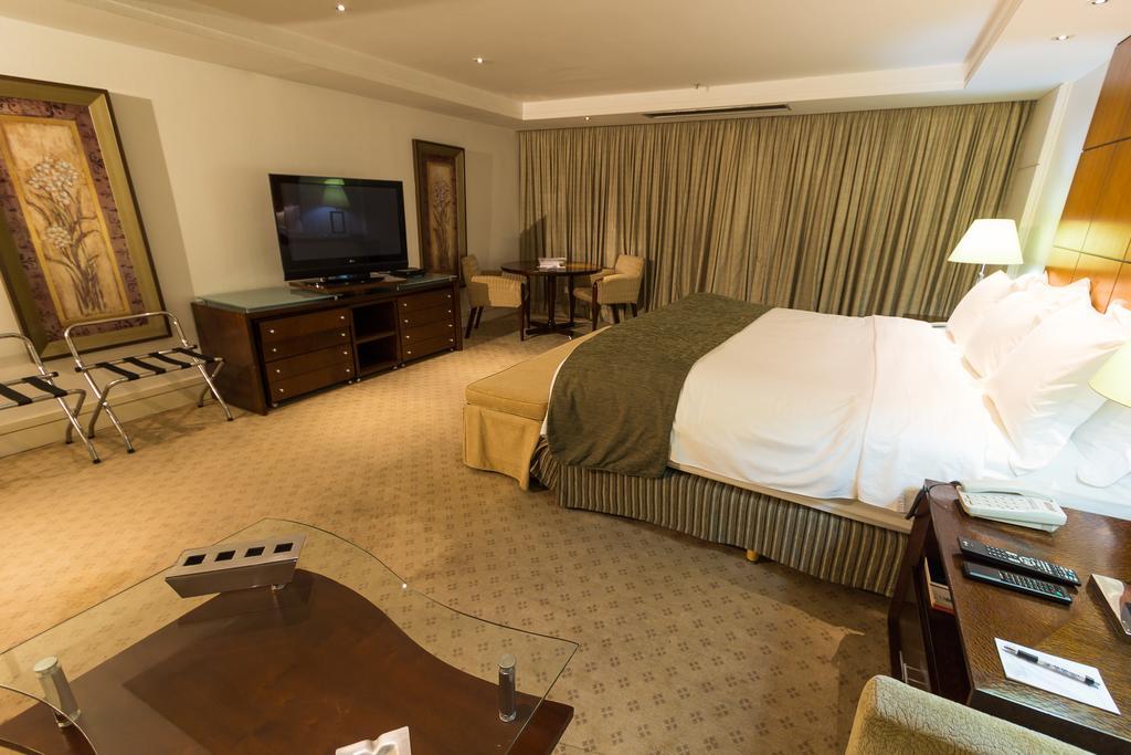 Grand Bittar Hotel Brasilia Exterior foto A room at the hotel