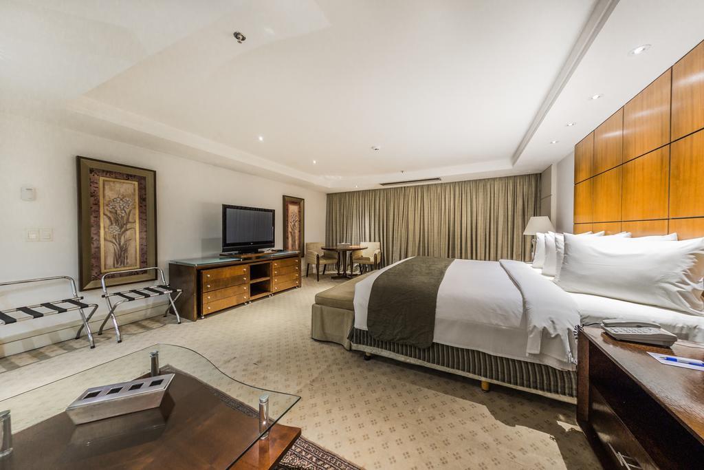 Grand Bittar Hotel Brasilia Exterior foto A suite at the hotel