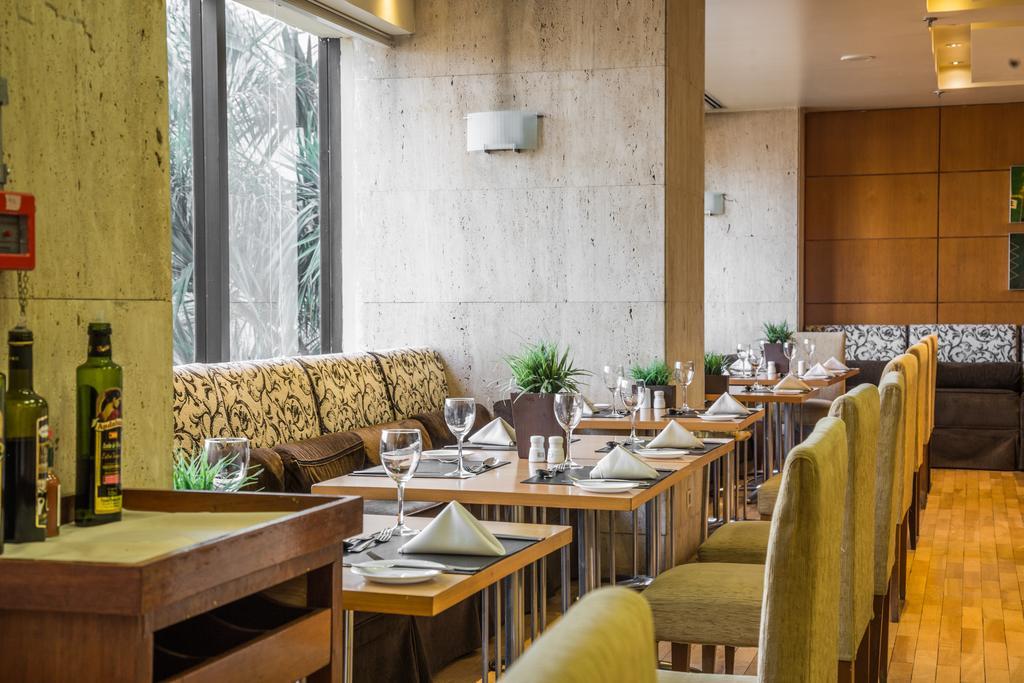Grand Bittar Hotel Brasilia Exterior foto The restaurant